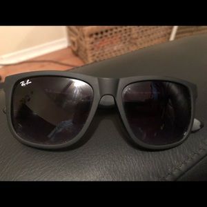Ray-Ban Justin Sunglasses! Unisex